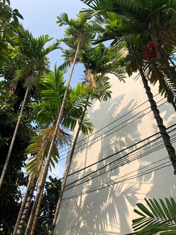 Sri Ayuttaya Guesthouse Bangkok Exterior photo